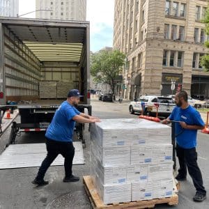 2 movers pushing objects